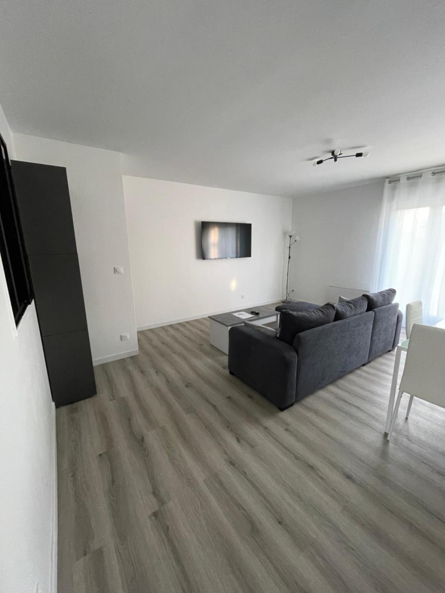 Maison Detente De 100 M2 Uniquement Couple-Famille-Travailleurs 维勒帕里西 外观 照片