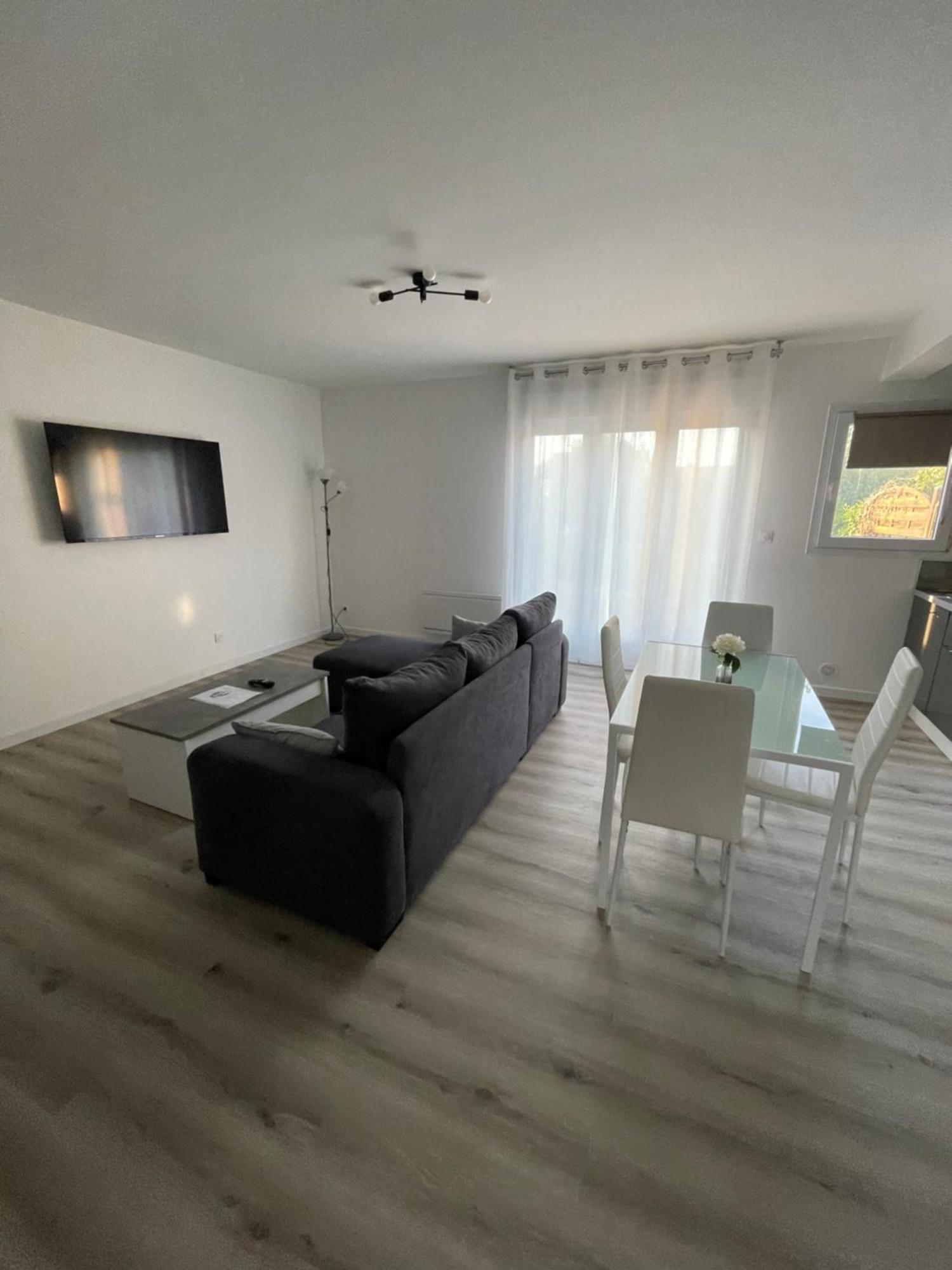 Maison Detente De 100 M2 Uniquement Couple-Famille-Travailleurs 维勒帕里西 外观 照片