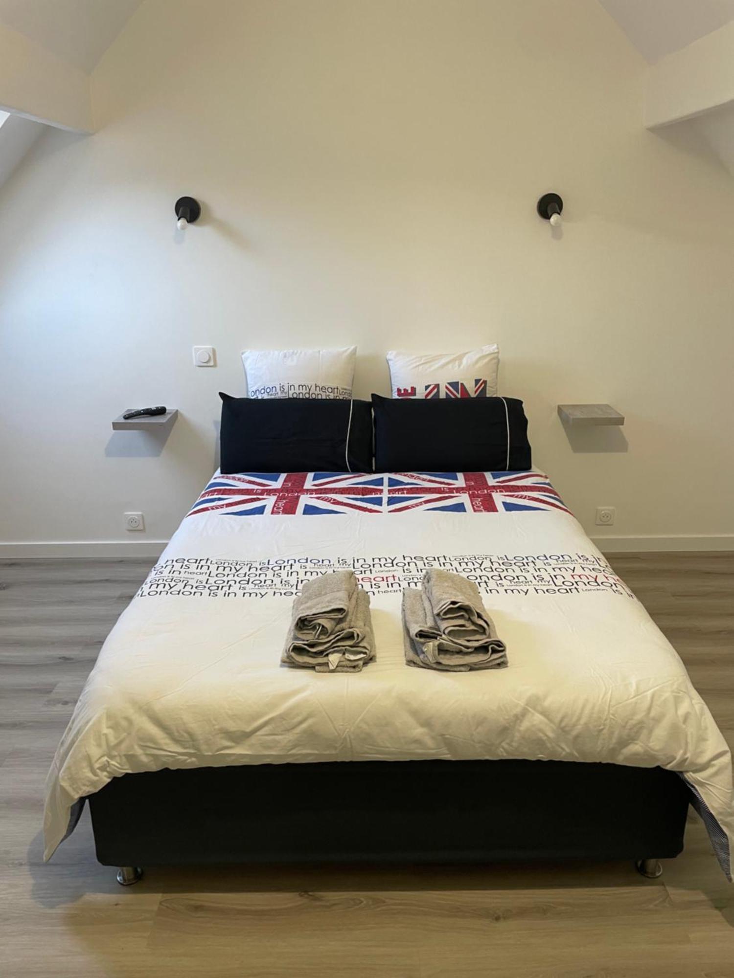 Maison Detente De 100 M2 Uniquement Couple-Famille-Travailleurs 维勒帕里西 外观 照片