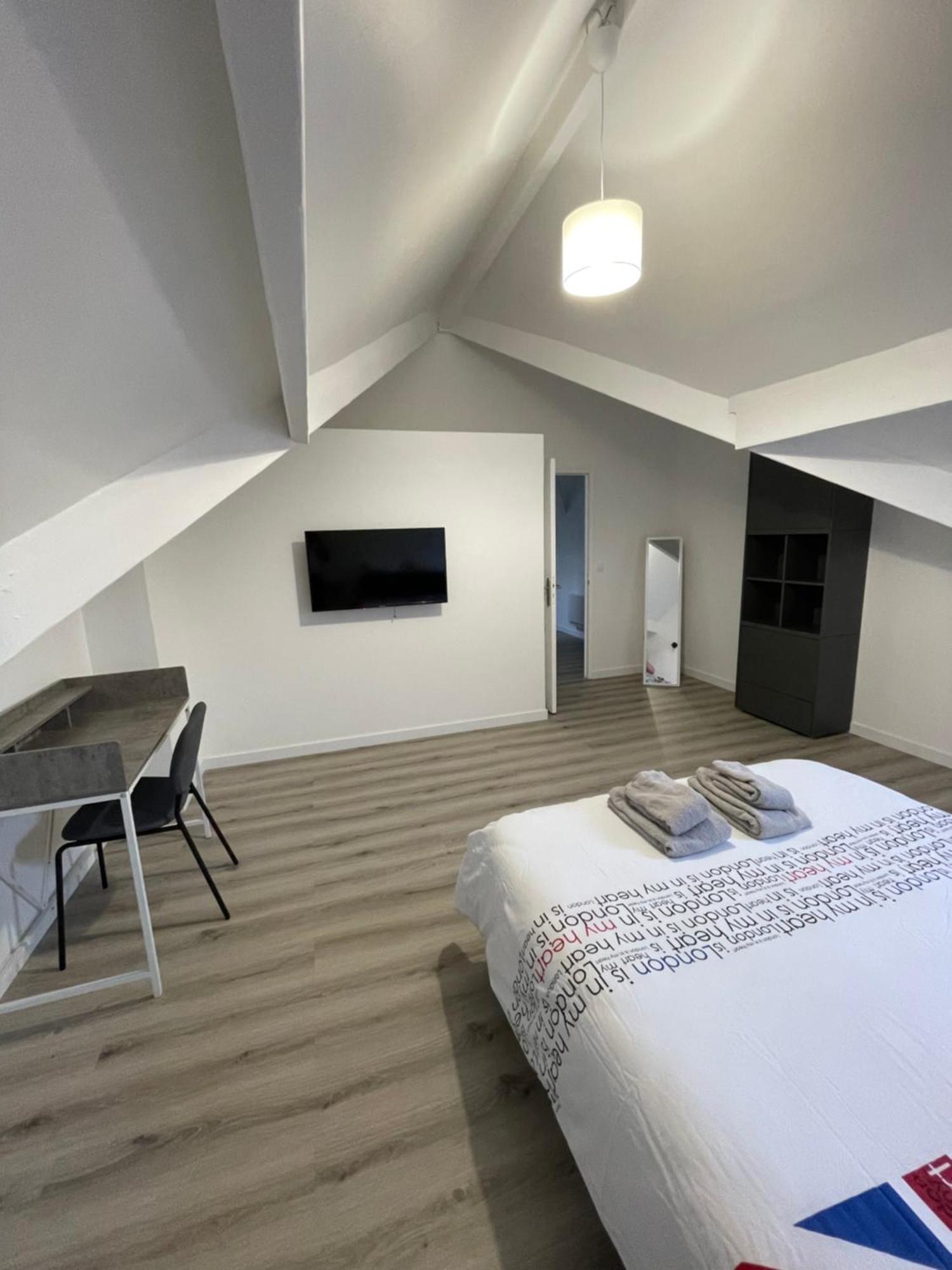 Maison Detente De 100 M2 Uniquement Couple-Famille-Travailleurs 维勒帕里西 外观 照片